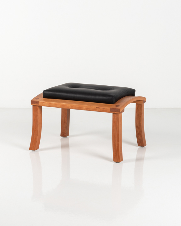 moser_lounge-seating_ezo_aug19_3qua.jpg